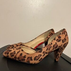 Chinese Laundry Leopard Print 10M Women's Vegan Suede Brown Cone Heel Red Trim